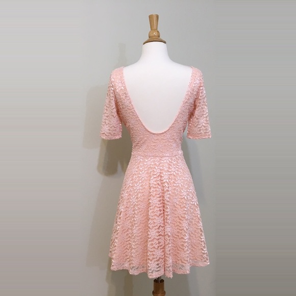 🍑 Sweet Peach Stretch Lace Fit and Flare Dress - Picture 4 of 5